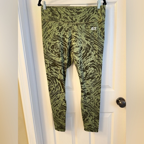 Nike Green Patterned Leggings
Size L - Picture 1 of 4